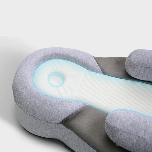 Toziy Anti-Reflux Elevated Baby Lounger - Image 3